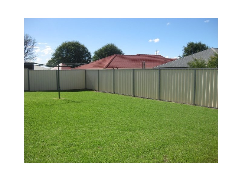 23 Mengel Court, Middle Ridge QLD 4350