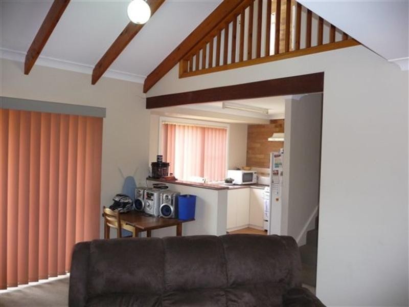 Unit 4/248 James Street, Harristown QLD 4350