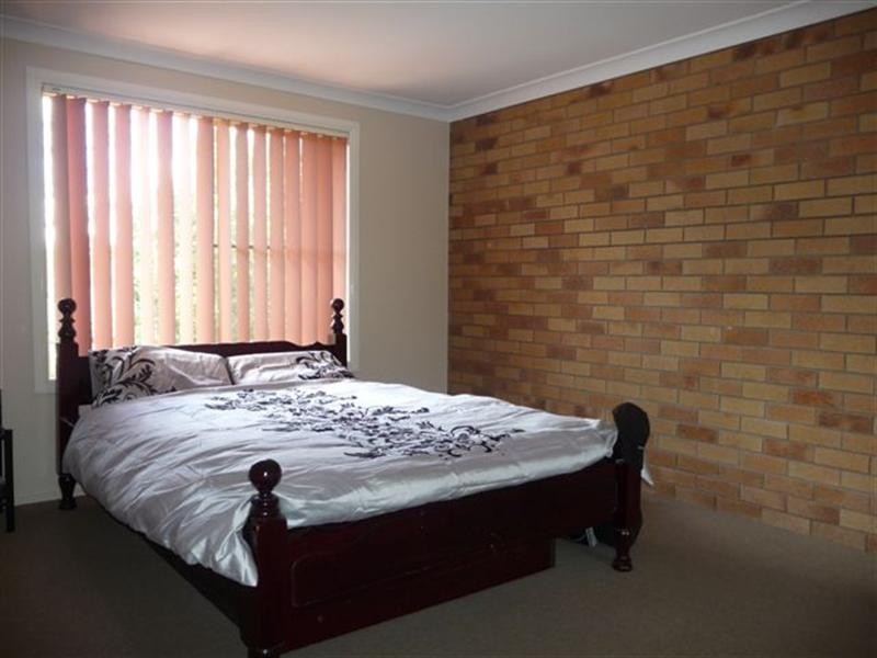 Unit 4/248 James Street, Harristown QLD 4350