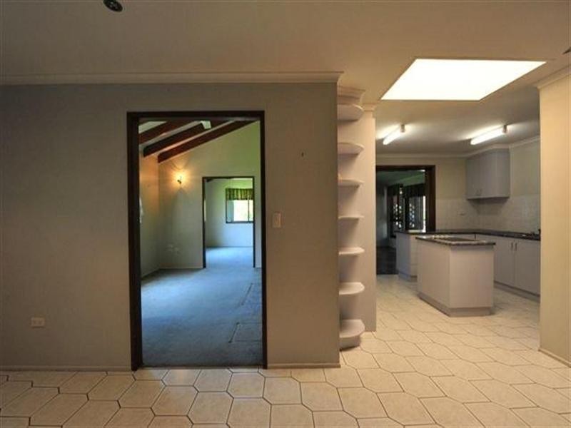 2 Sunray Drive, Highfields QLD 4352