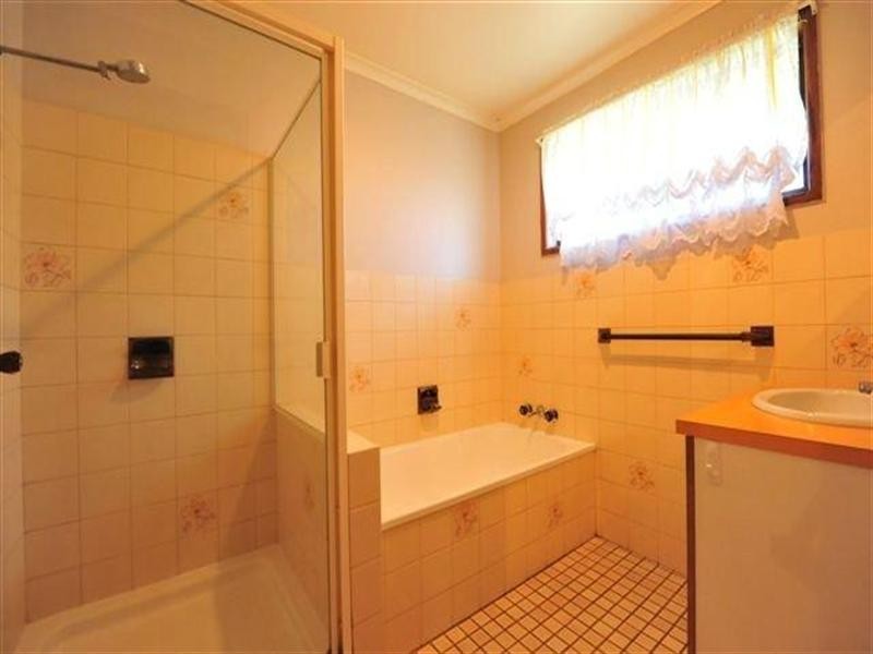 2 Sunray Drive, Highfields QLD 4352