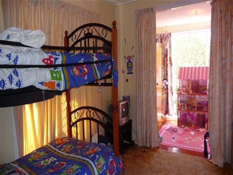 40 Skehan Street, Centenary Heights QLD 4350