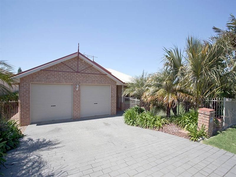 34 Nash Drive, Glenvale QLD 4350