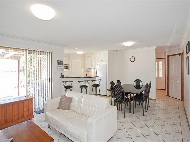34 Nash Drive, Glenvale QLD 4350