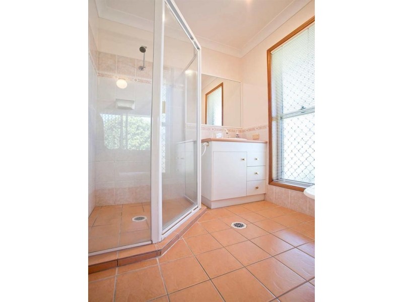 34 Nash Drive, Glenvale QLD 4350