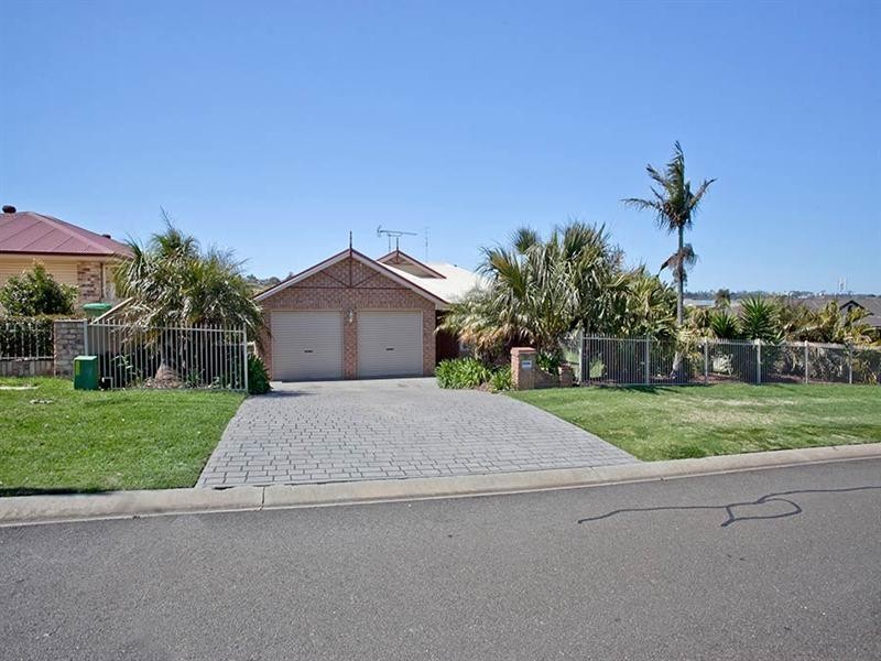 34 Nash Drive, Glenvale QLD 4350