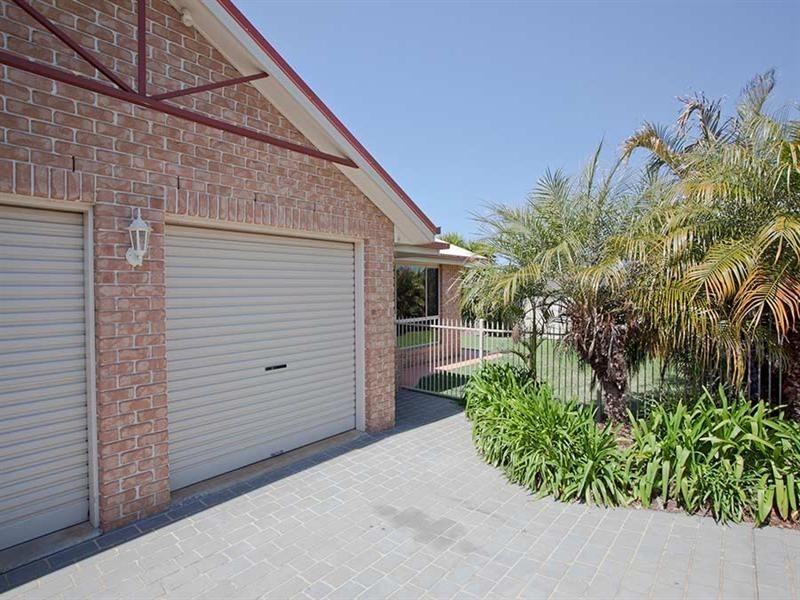 34 Nash Drive, Glenvale QLD 4350