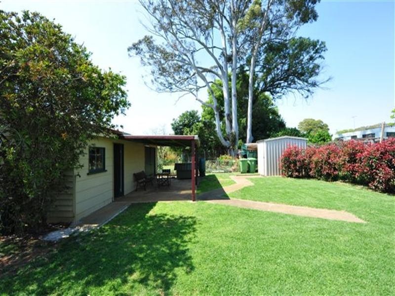46 Wallace Street, Newtown QLD 4350