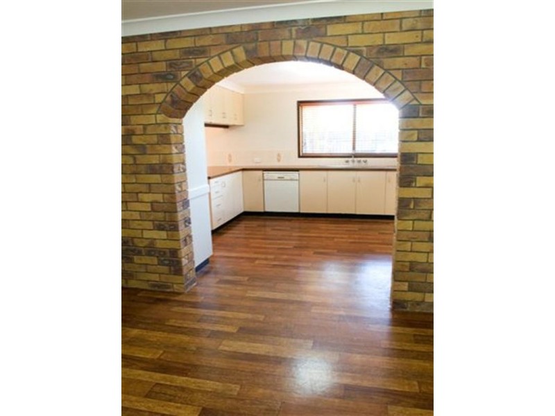 1 Jasmine Court, Centenary Heights QLD 4350