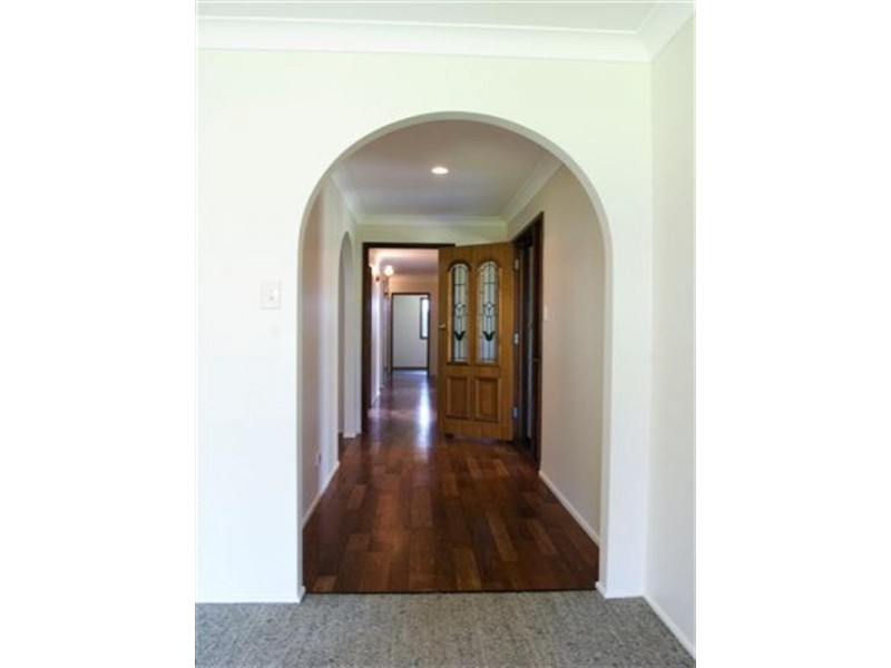 1 Jasmine Court, Centenary Heights QLD 4350