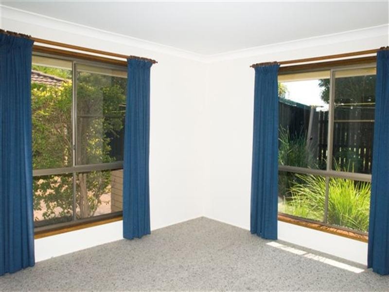 1 Jasmine Court, Centenary Heights QLD 4350