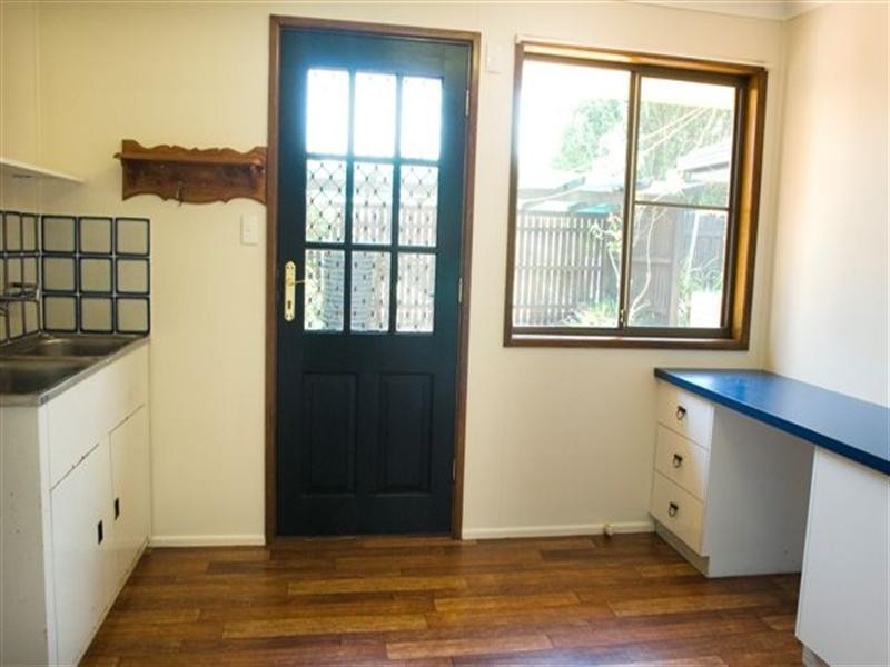 1 Jasmine Court, Centenary Heights QLD 4350