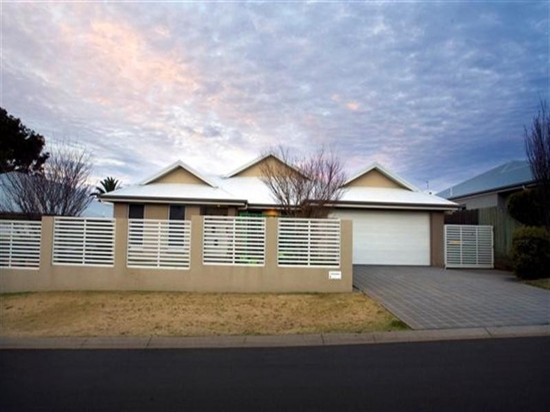 4 Osprey Court, Rangeville QLD 4350