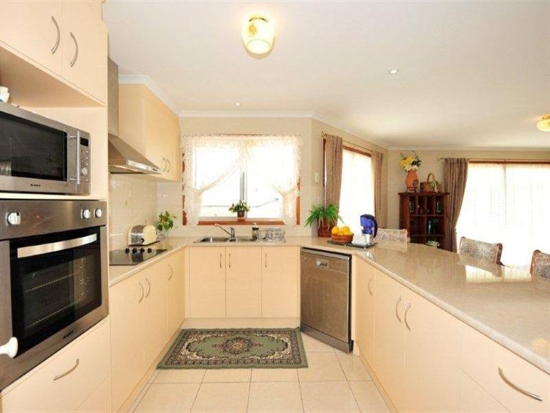 21 Pelling Court, Westbrook QLD 4350