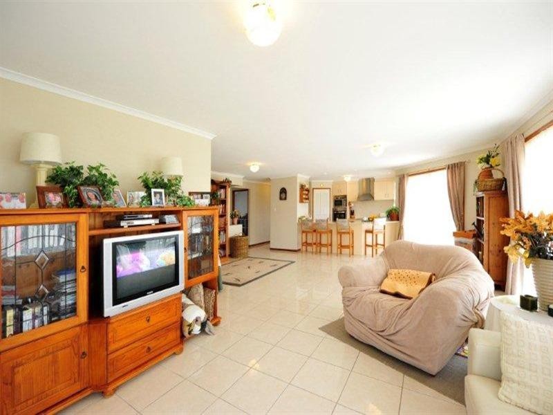 21 Pelling Court, Westbrook QLD 4350