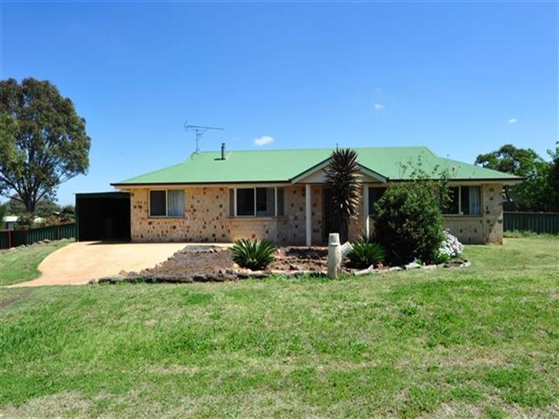 5 East Street, Kingsthorpe QLD 4400
