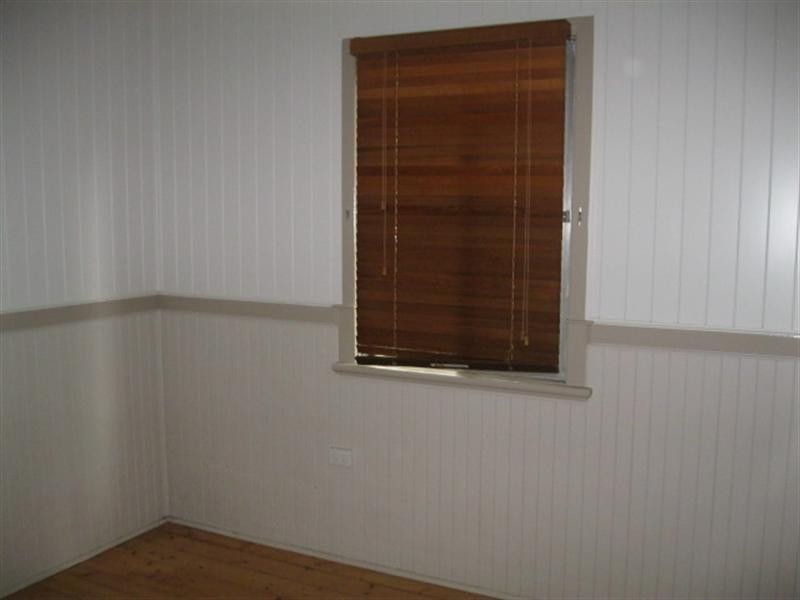 36 Wallace Street, Newtown QLD 4350