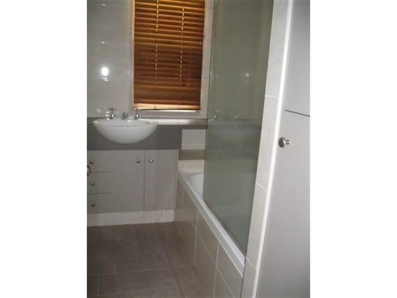 36 Wallace Street, Newtown QLD 4350