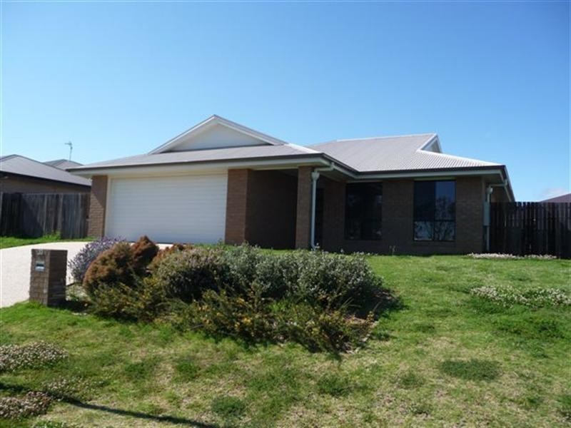 30 Sunset Drive, Glenvale QLD 4350