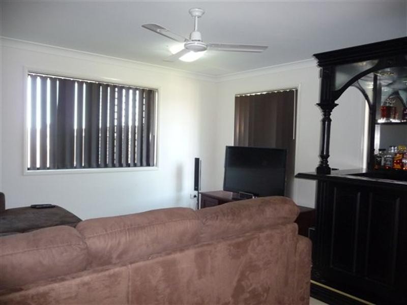 30 Sunset Drive, Glenvale QLD 4350