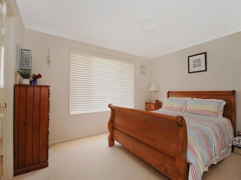 18 Buckle Court, Middle Ridge QLD 4350