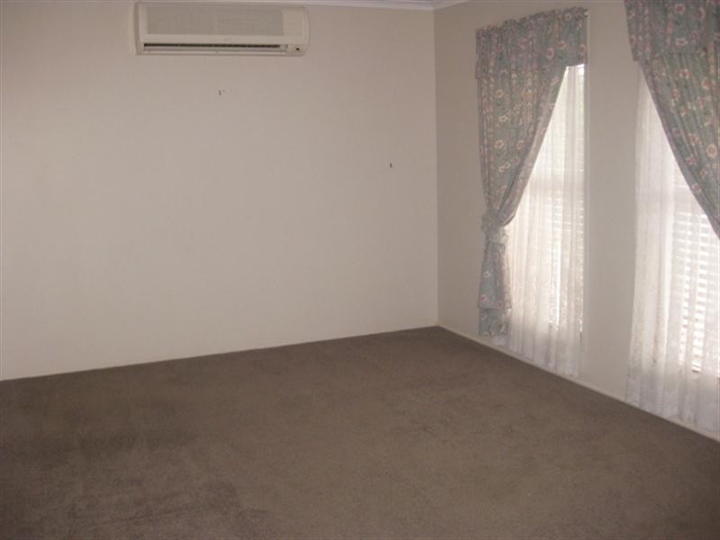 1 Kayser Court, Darling Heights QLD 4350