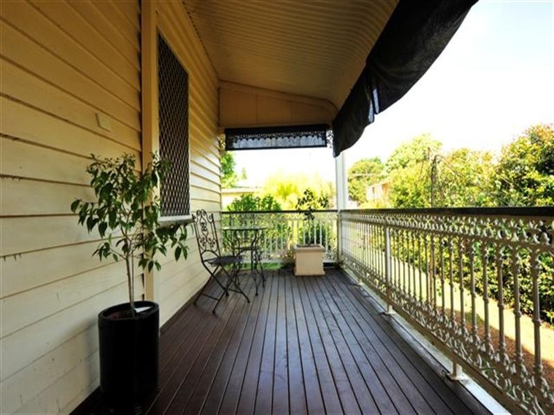 1 Frederick Street, East Toowoomba QLD 4350