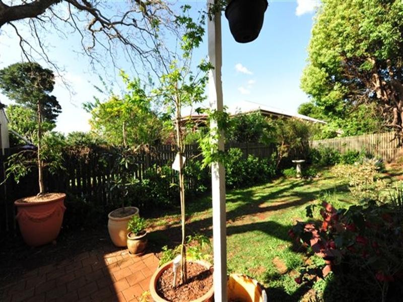 1 Frederick Street, East Toowoomba QLD 4350