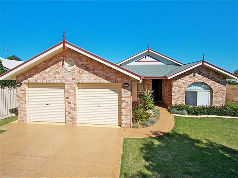 7 Lillypilly Court, Middle Ridge QLD 4350