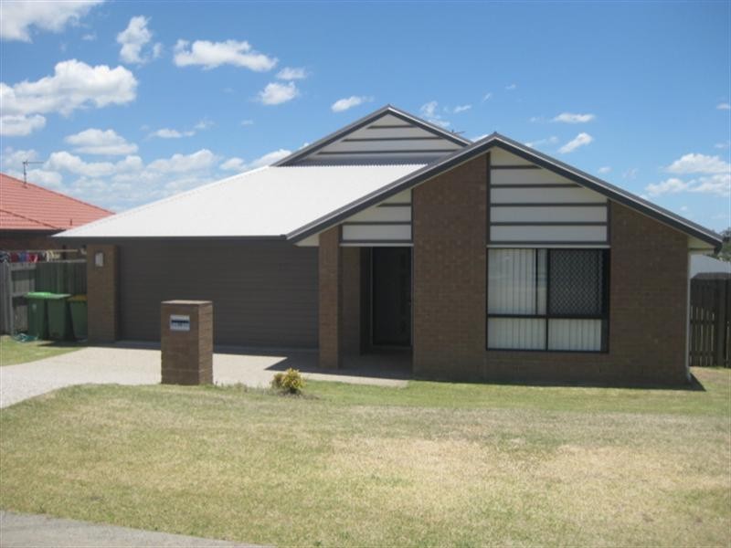 11 Wareena Crescent, Glenvale QLD 4350