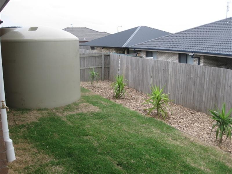 11 Wareena Crescent, Glenvale QLD 4350