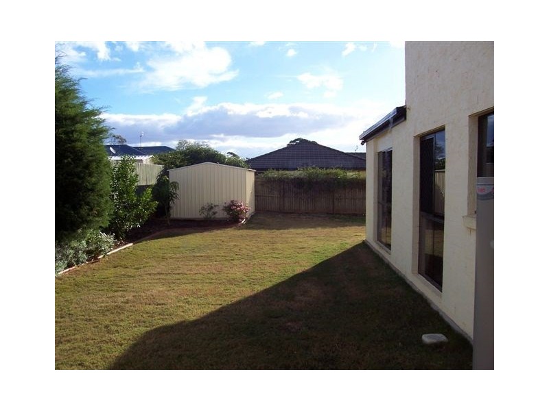 7 Barton Street, Middle Ridge QLD 4350