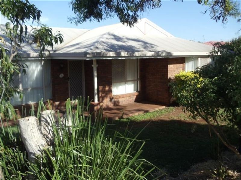 12 Muller Street, Kearneys Spring QLD 4350