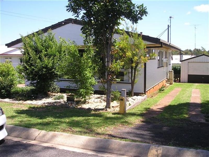 5 Hanlon Street, Newtown QLD 4350