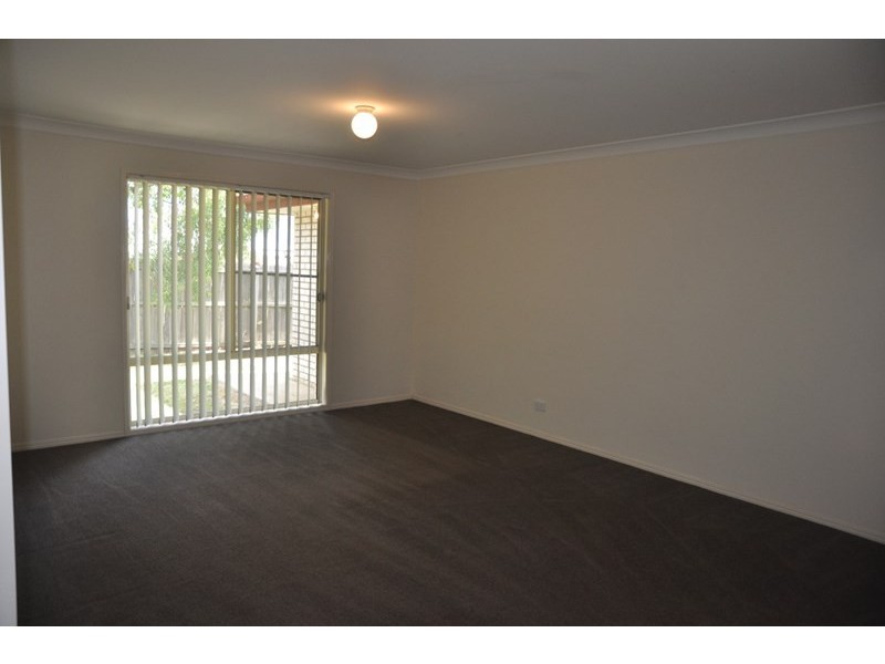 24 Wareena Crescent, Glenvale QLD 4350