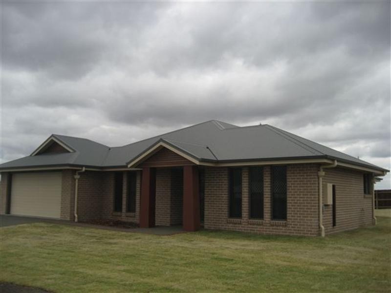 73 Whitman Street, Westbrook QLD 4350