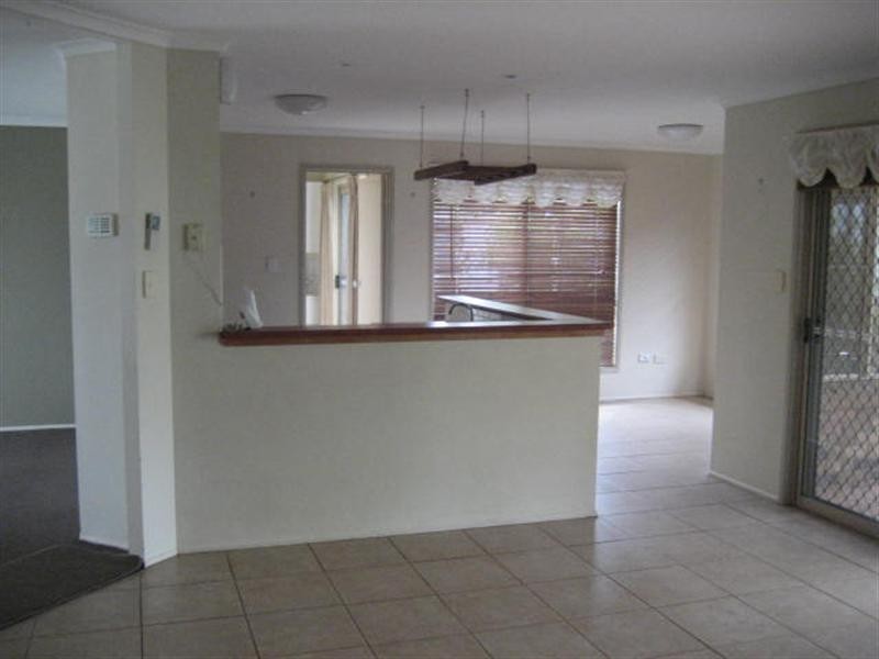 7 Satinwood Court, Glenvale QLD 4350