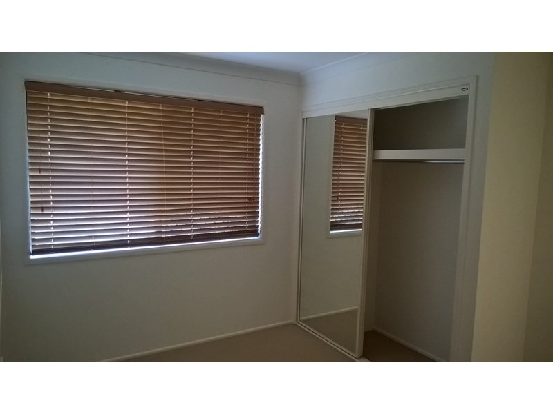 2/22 Sambar Court, Kearneys Spring QLD 4350