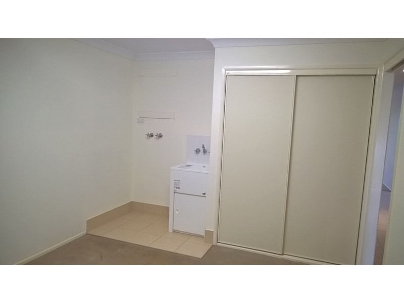 2/22 Sambar Court, Kearneys Spring QLD 4350