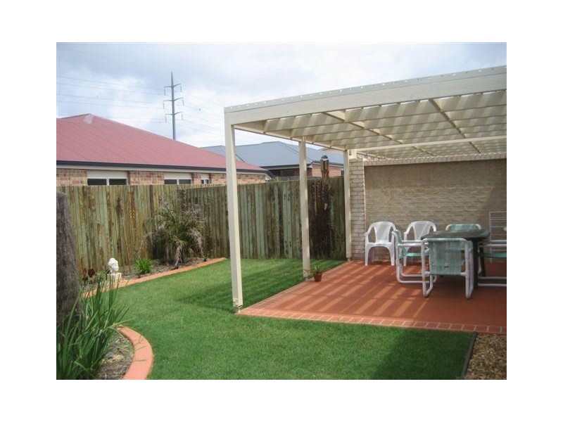 2/22 Sambar Court, Kearneys Spring QLD 4350