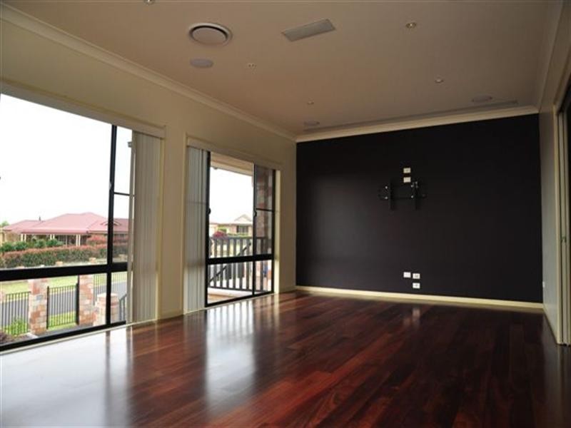 7 Berghofer Drive, Highfields QLD 4352