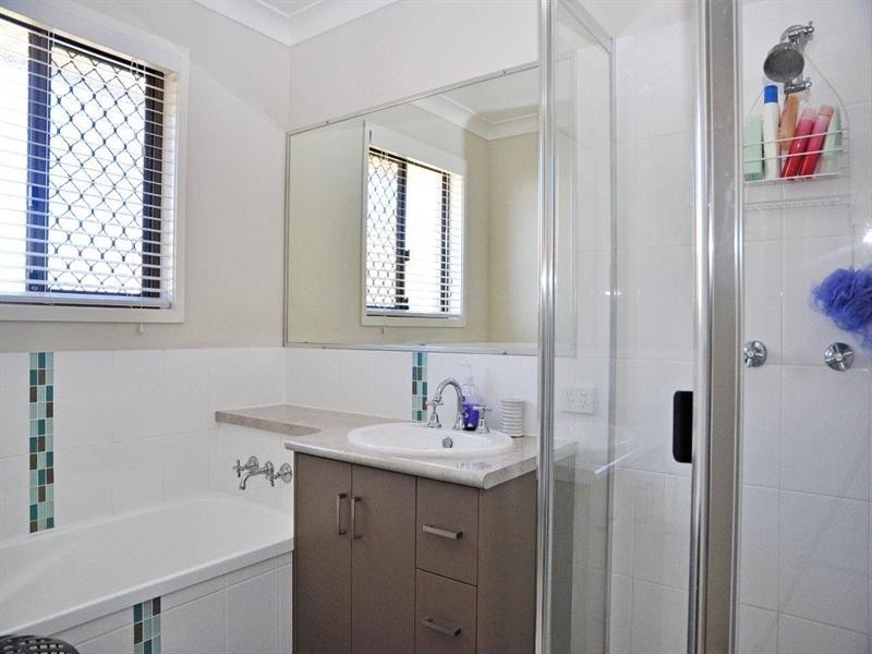 34 Kalimna Drive, Highfields QLD 4352