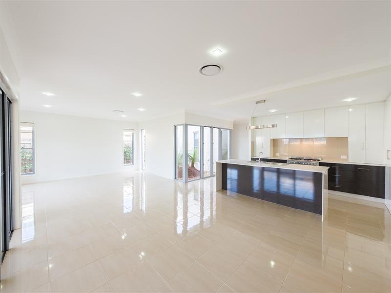 13 Stedman Street, Middle Ridge QLD 4350