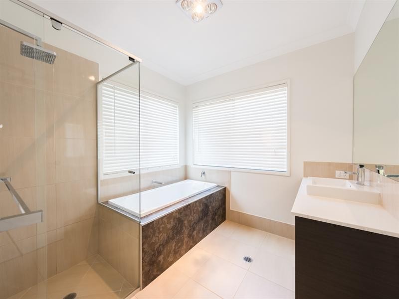 13 Stedman Street, Middle Ridge QLD 4350