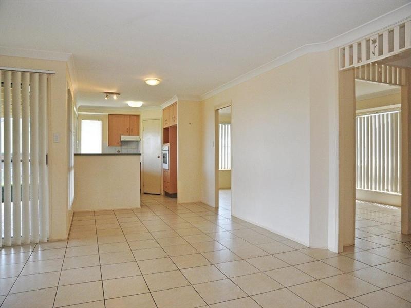 9 La Vista Court, Middle Ridge QLD 4350