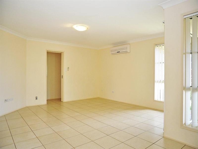 9 La Vista Court, Middle Ridge QLD 4350