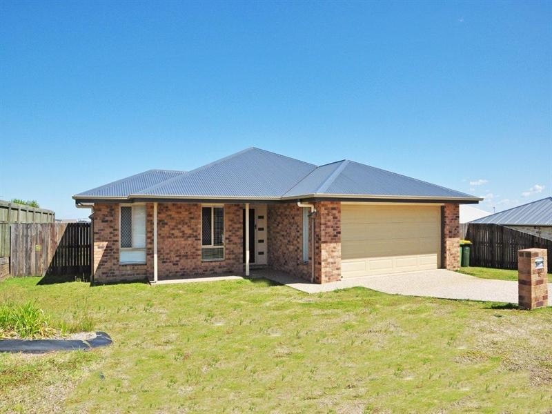 18 Currawong Drive, Highfields QLD 4352
