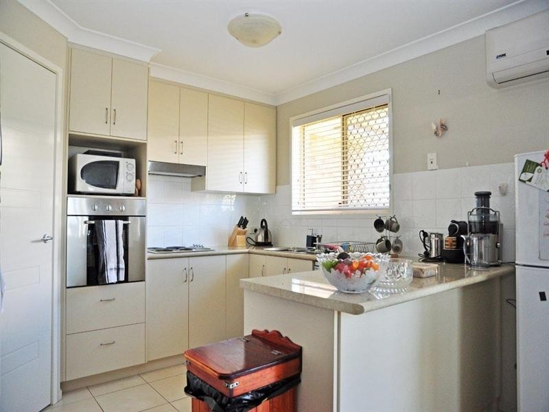 18 Currawong Drive, Highfields QLD 4352