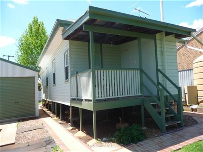 266 Alderley Street, Centenary Heights QLD 4350