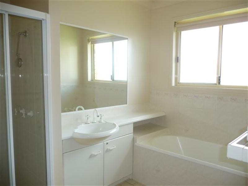 29 Joseph Street, Oakey QLD 4401